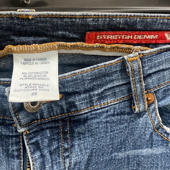 Guess Jeans - Picture 2 of 5